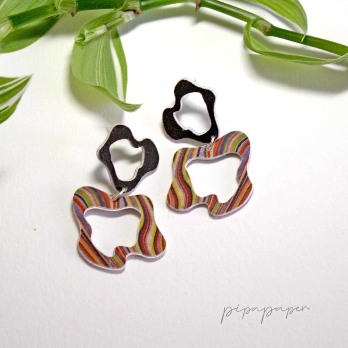 pendientes-alegres-originales-reciclado-ecologico-divertido–18 pendiente-aro-irregular-originales-artesania