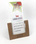 calendario artesanal creativo en papel reciclado 2025