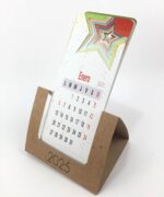 calendario artesanal creativo en papel reciclado 2025