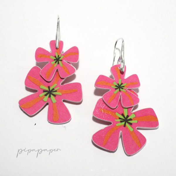 pendientes flor fucsia papel reciclado