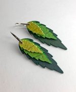 pendiente hoja triple papel