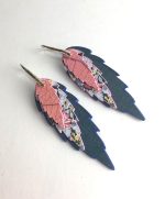 pendiente hoja triple papel