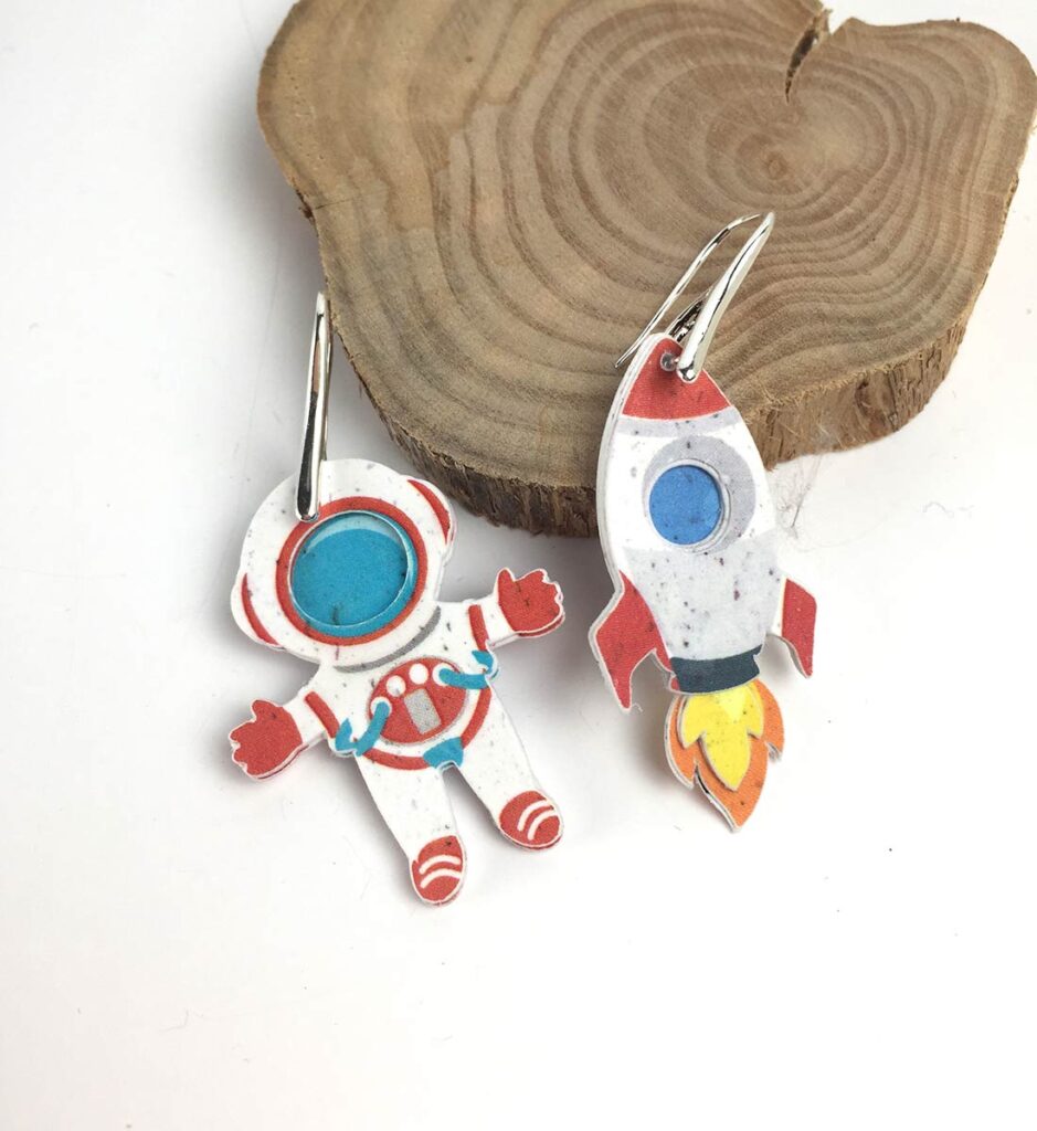 pendiente cohete astronauta espacial papel
