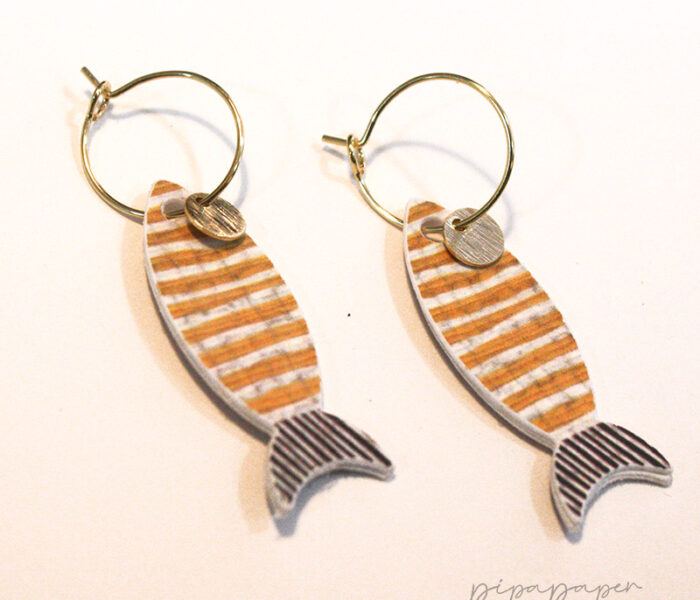 pendientes peces papel reciclado