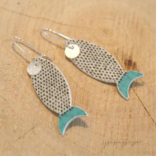 pendientes peces papel reciclado