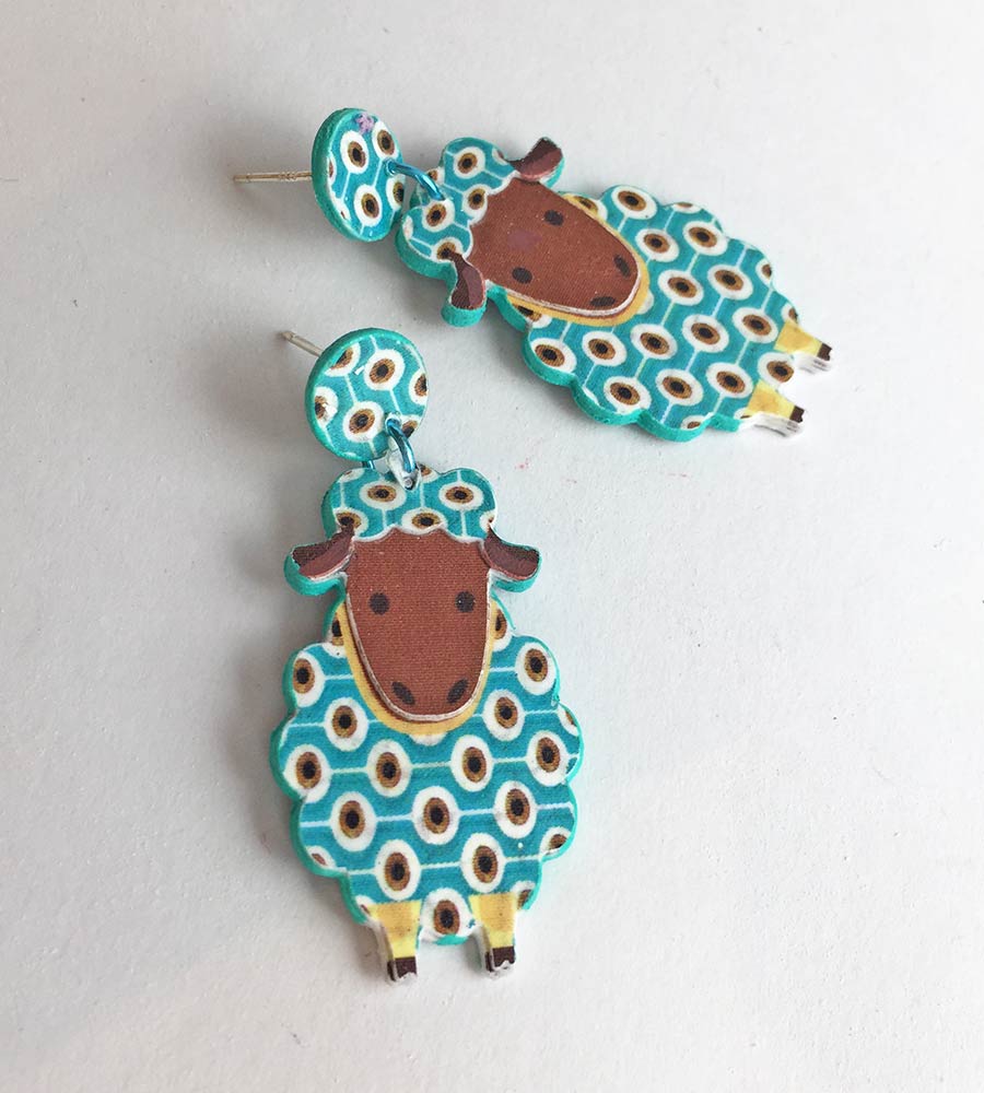 pendientes oveja divertida