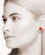 pendientes de amapola hechos con papel