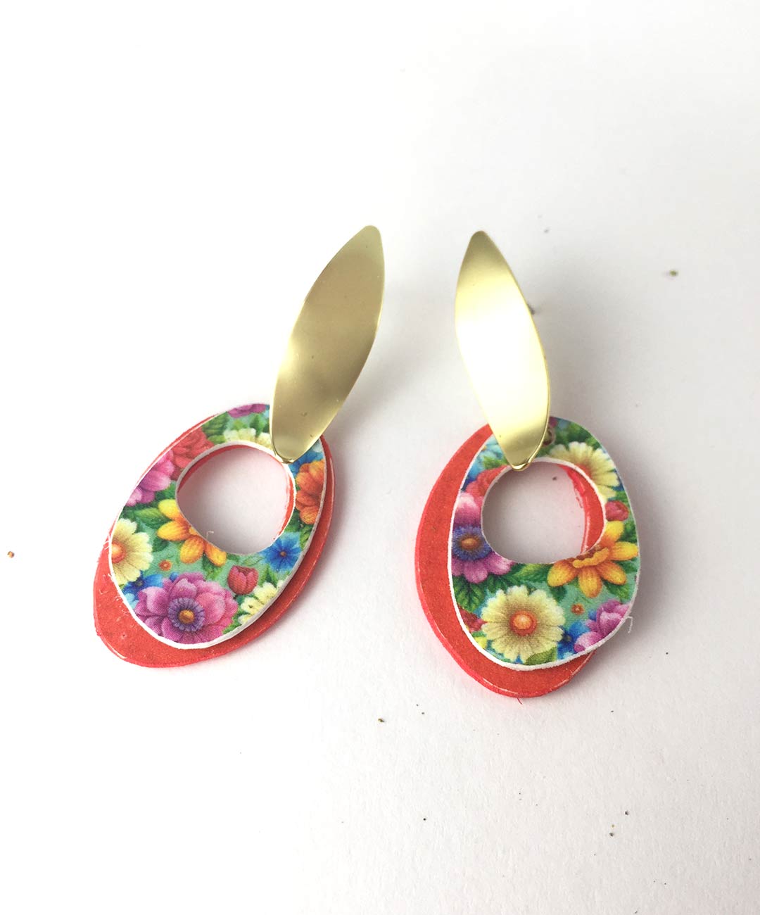 21 pendientes de elegantes y moderno de papel reciclado y acero hechos con papel