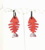 PENDIENTE RASPA PEZ divertido de papel reciclado y plata