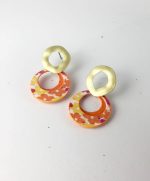 pendientes de elegantes y divertidos de papel reciclado y acero hechos con papel