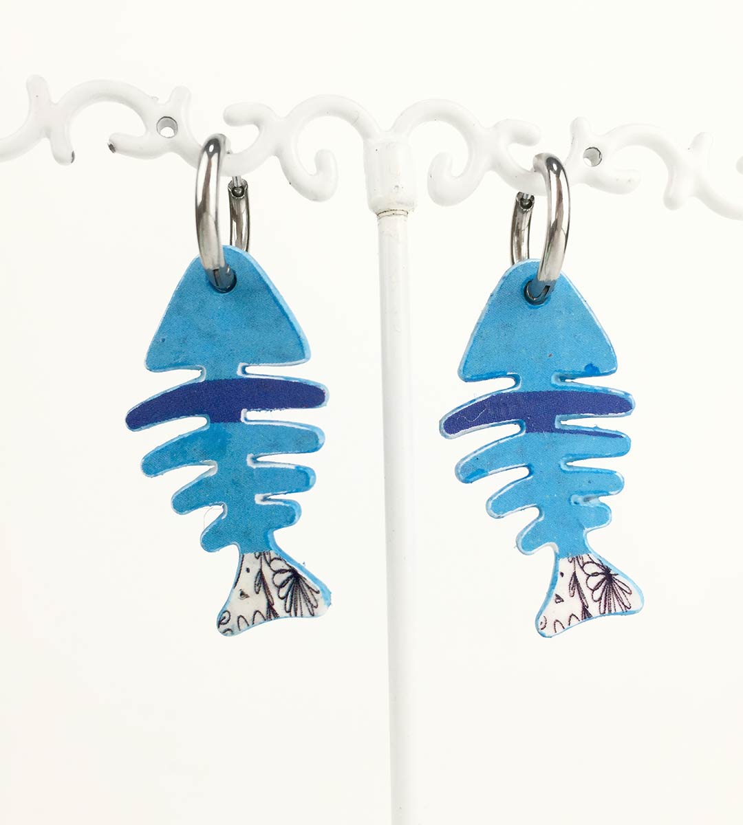 5 PENDIENTE RASPA PEZ divertido de papel reciclado y plata