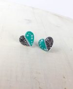 mini pendientes corazon de papel pintados mano