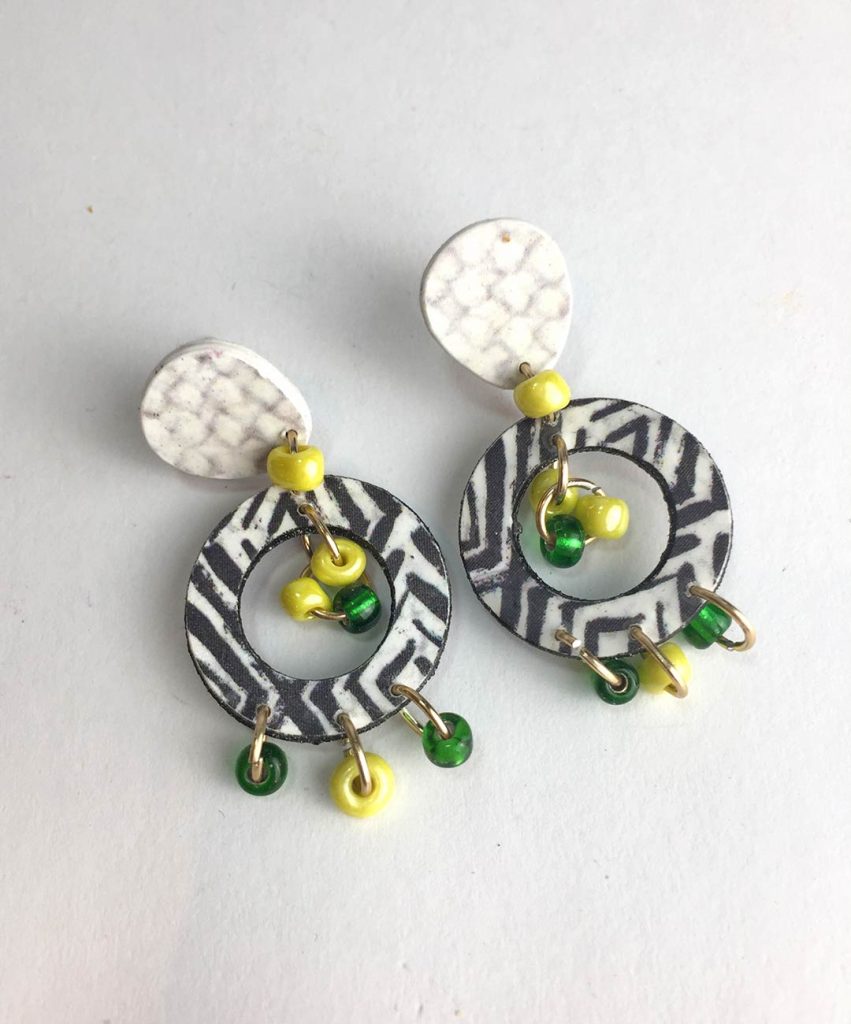 pendientes-diseño-originales-divertidos-coloridos-papel