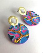 Pendientes plasma con papel reciclado y pintados a mano