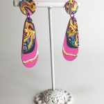Pendientes plasma con papel reciclado y pintados a mano