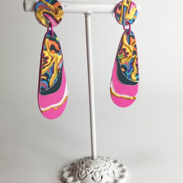 Pendientes plasma con papel reciclado y pintados a mano