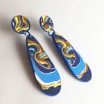 Pendientes plasma con papel reciclado y pintados a mano