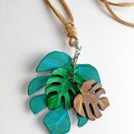 colgante medallon hoja de monstera papel reciclado