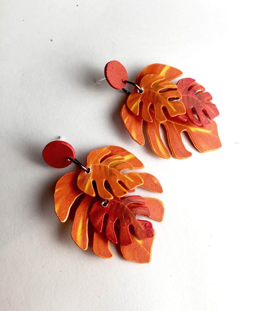 pendientes hoja de monstera papel reciclado